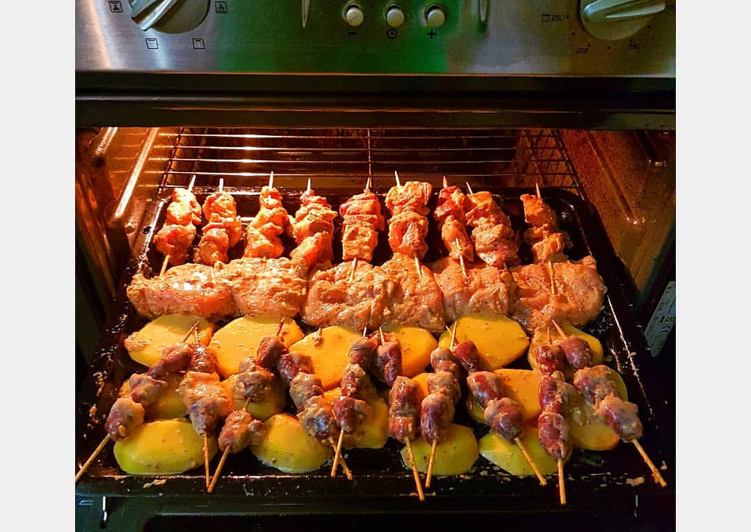 Шашлык из курицы в духовке на шпажках- 5 вкусных рецептов приготовления куриного шашлыка