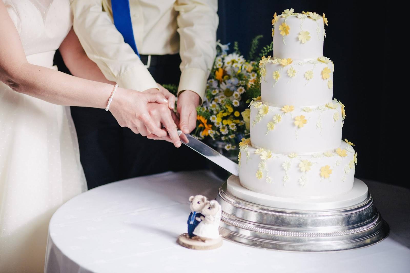 Свадебный торт: идеи для молодожен и гостей. советы