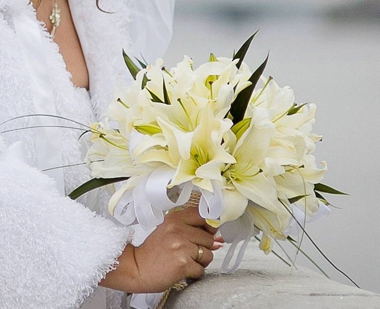 Букет из лилий своими руками: свадебный, как оформить, фото