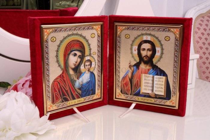 Можно ли дарить икону в подарок на день рождения: мнение церкви