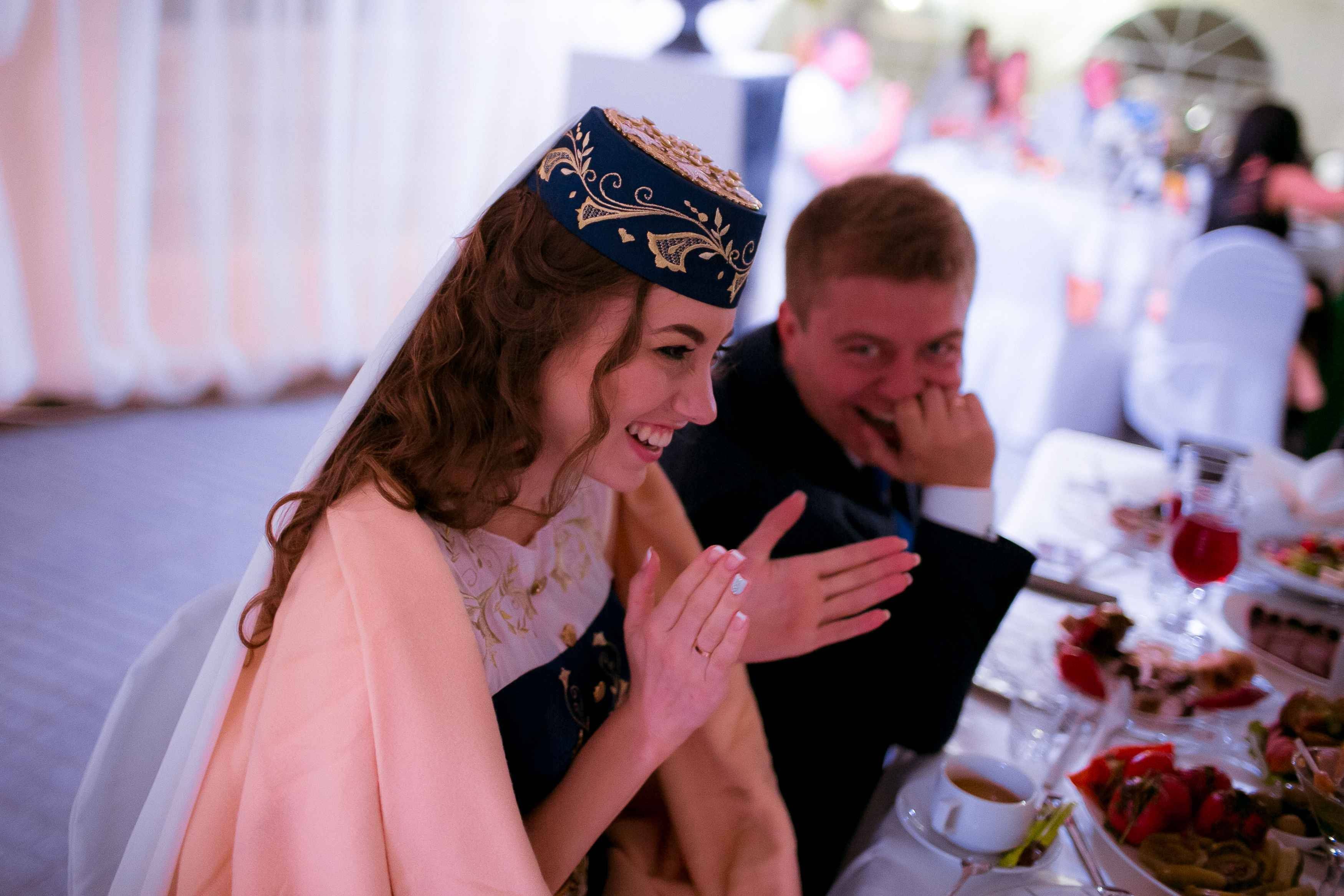 Татарская свадьба обычаи ? правила и традиции проведения никаха, чем встречают молодоженов у татар