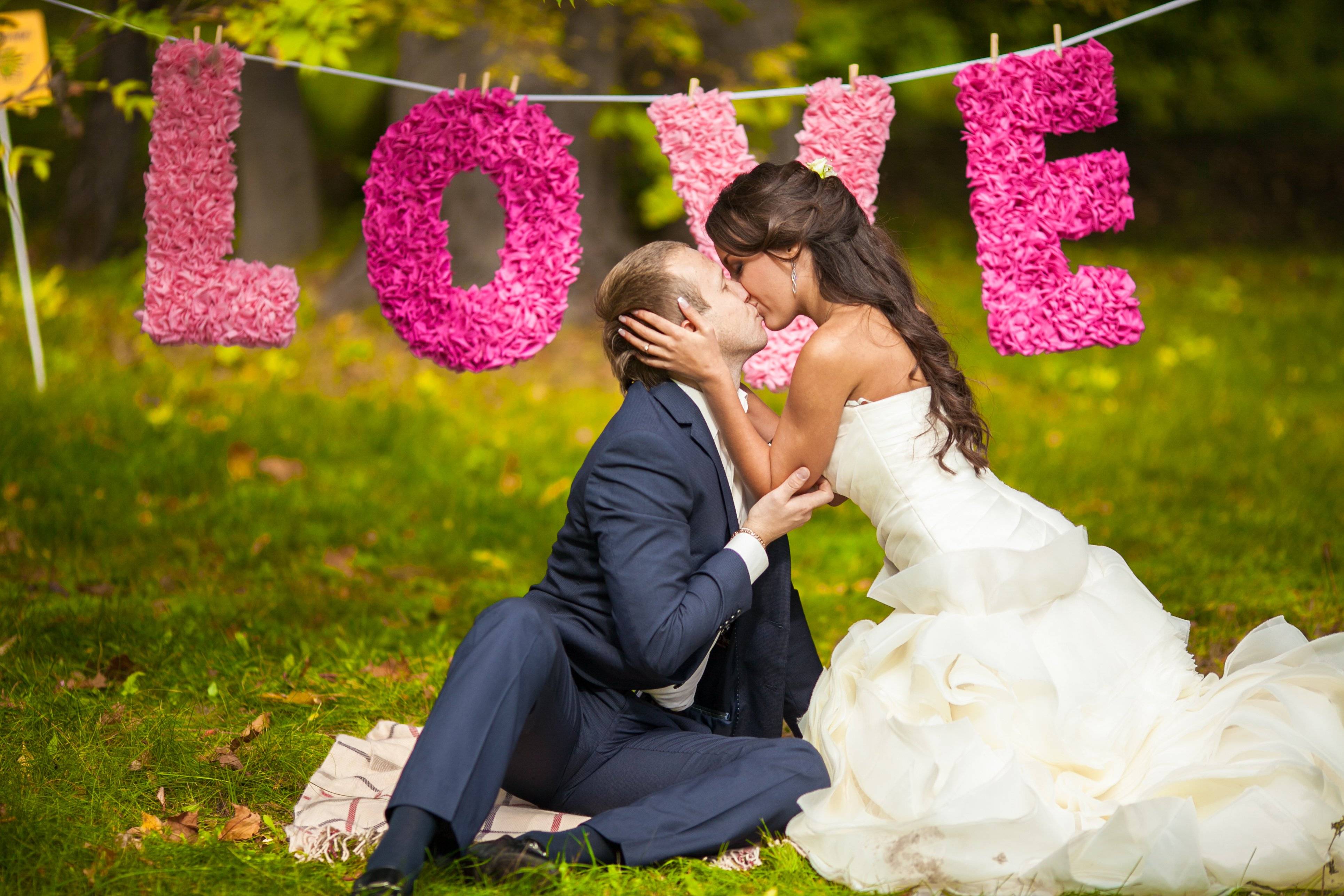 Буквы на свадьбу: зачем нужны и где их взять