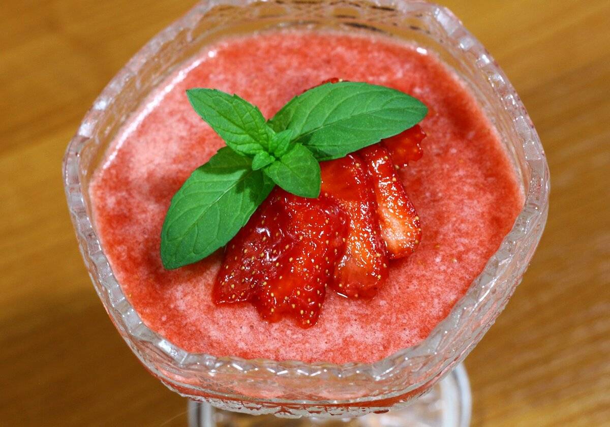 Необычные десерты из замороженных ягод: 9 оригинальных рецептов
