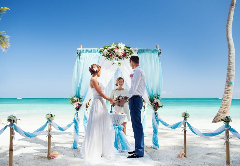 Проведение свадьбы на островах - идеальный вариант сочетания со свадебным путешествием