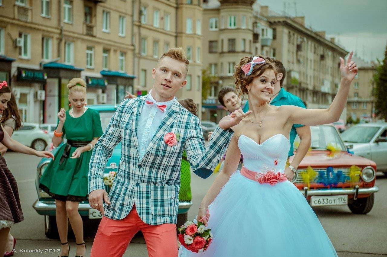 ᐉ свадьба в стиле стиляги - образы молодых, зала и стола, аксессуары - svadebniy-mir.su