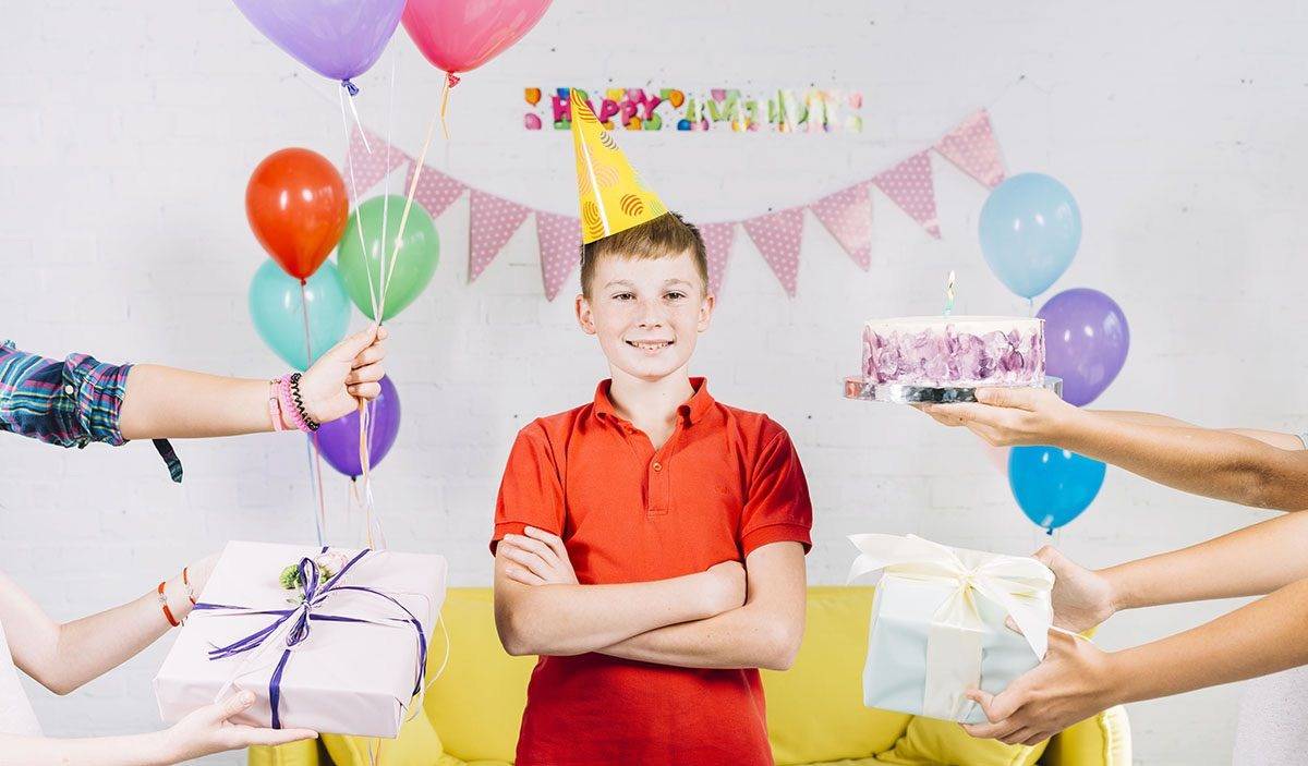 Что подарить мальчику на 8 лет - топ идей подарков для восьмилетнего маличика