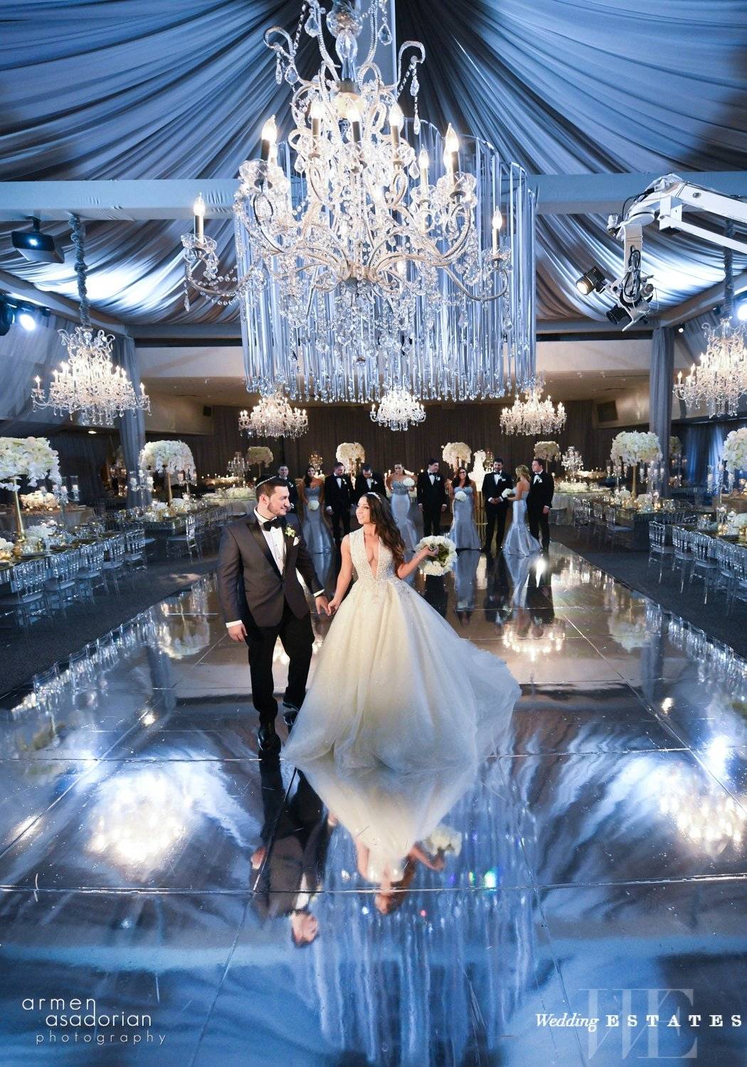 «миллион — это вообще бюджетно»: вспомнили самые роскошные и неприлично дорогие российские свадьбы