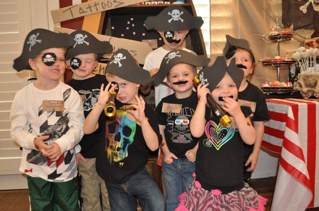 Пиратская вечеринка. игры на природе для школьников