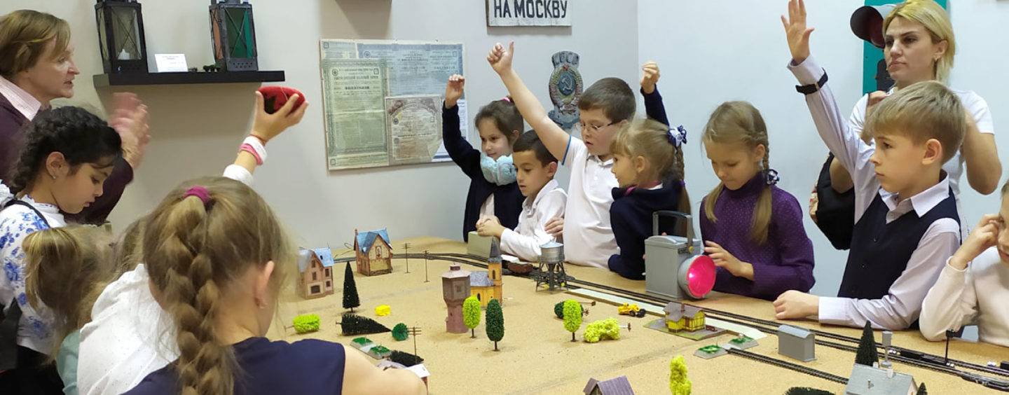 Детский интерактивный музей «дедушкин чердак» | кремль в измайлово