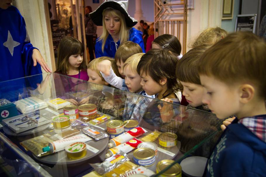 Детский интерактивный музей «дедушкин чердак» | кремль в измайлово
