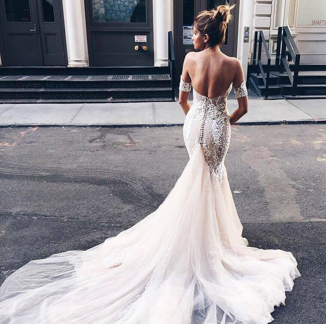 Красивые свадебные платья с открытой спиной :: syl.ru