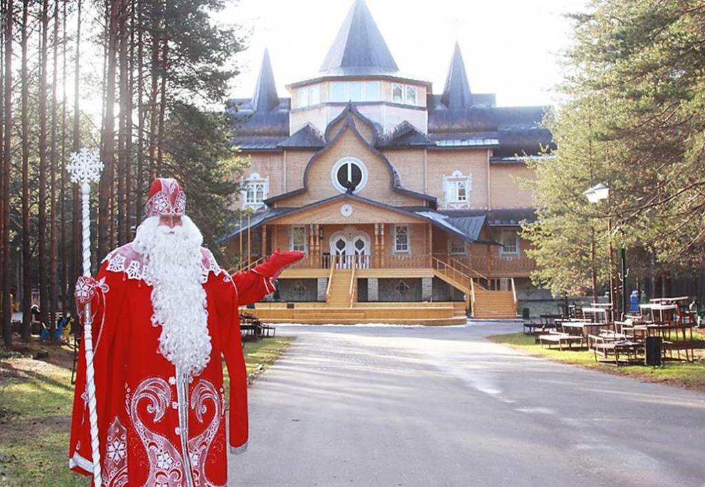 Где живет дед мороз: 9 резиденций новогоднего старца в россии и странах ближнего зарубежья