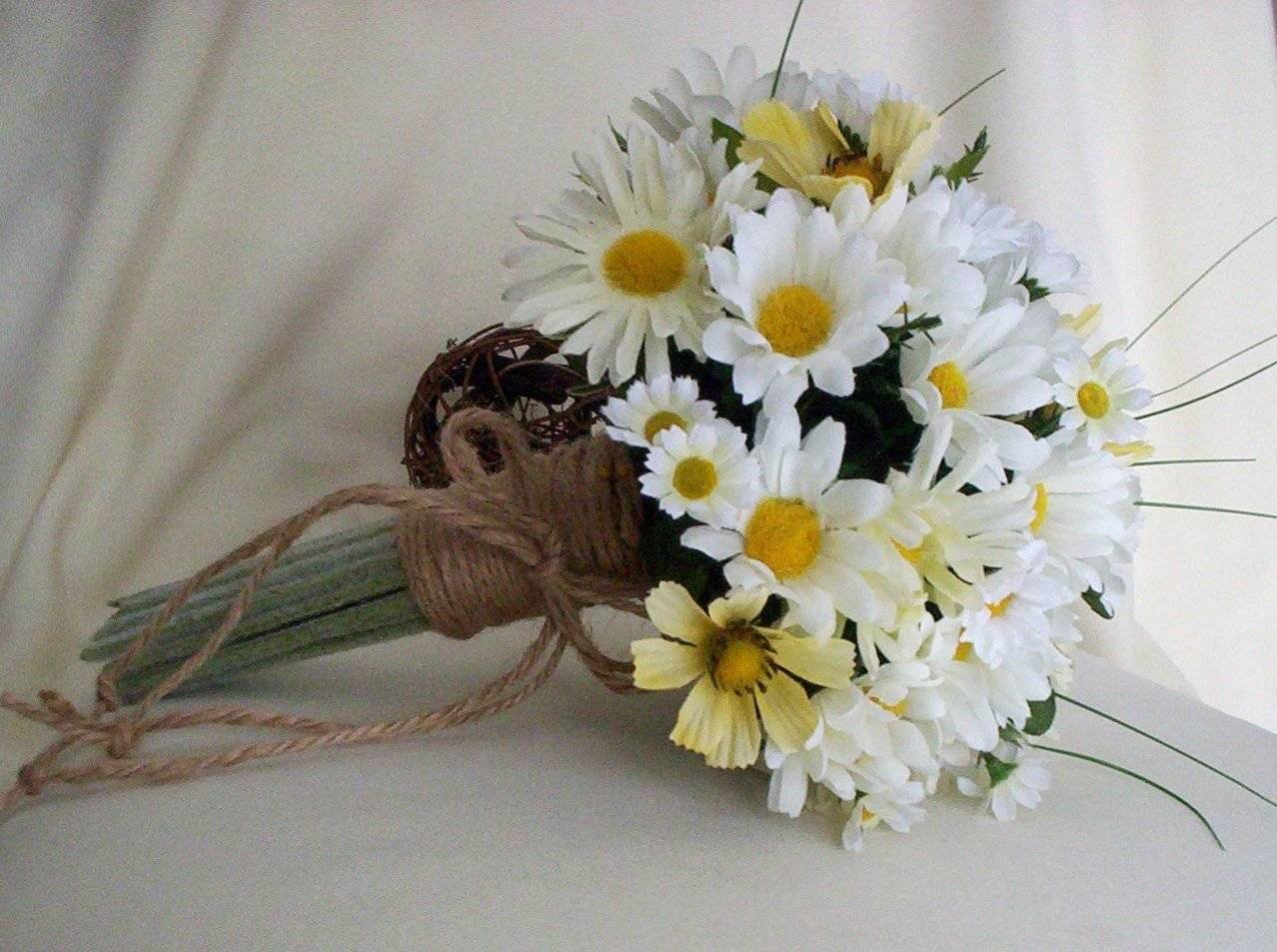 Свадебный букет из ромашек – нежность и элегантность, выраженные цветами