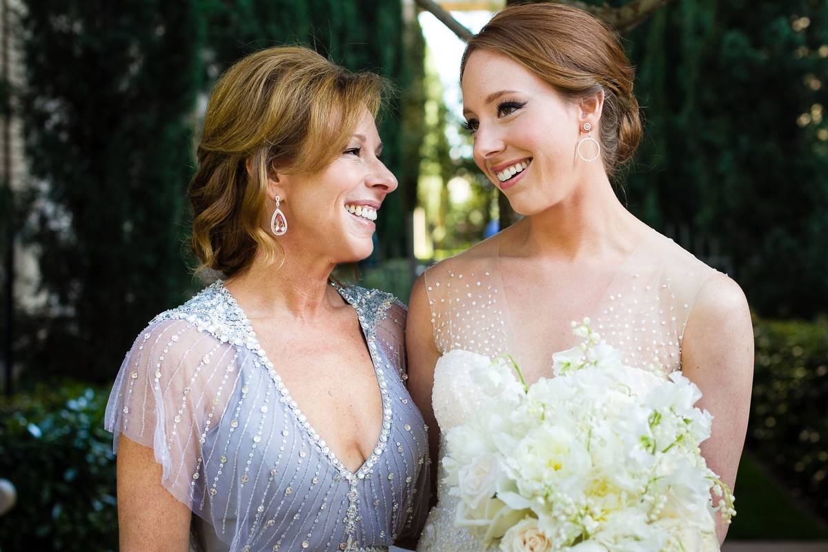 Как выбрать платье на свадьбу маме жениха или невесты. топ лучших советов