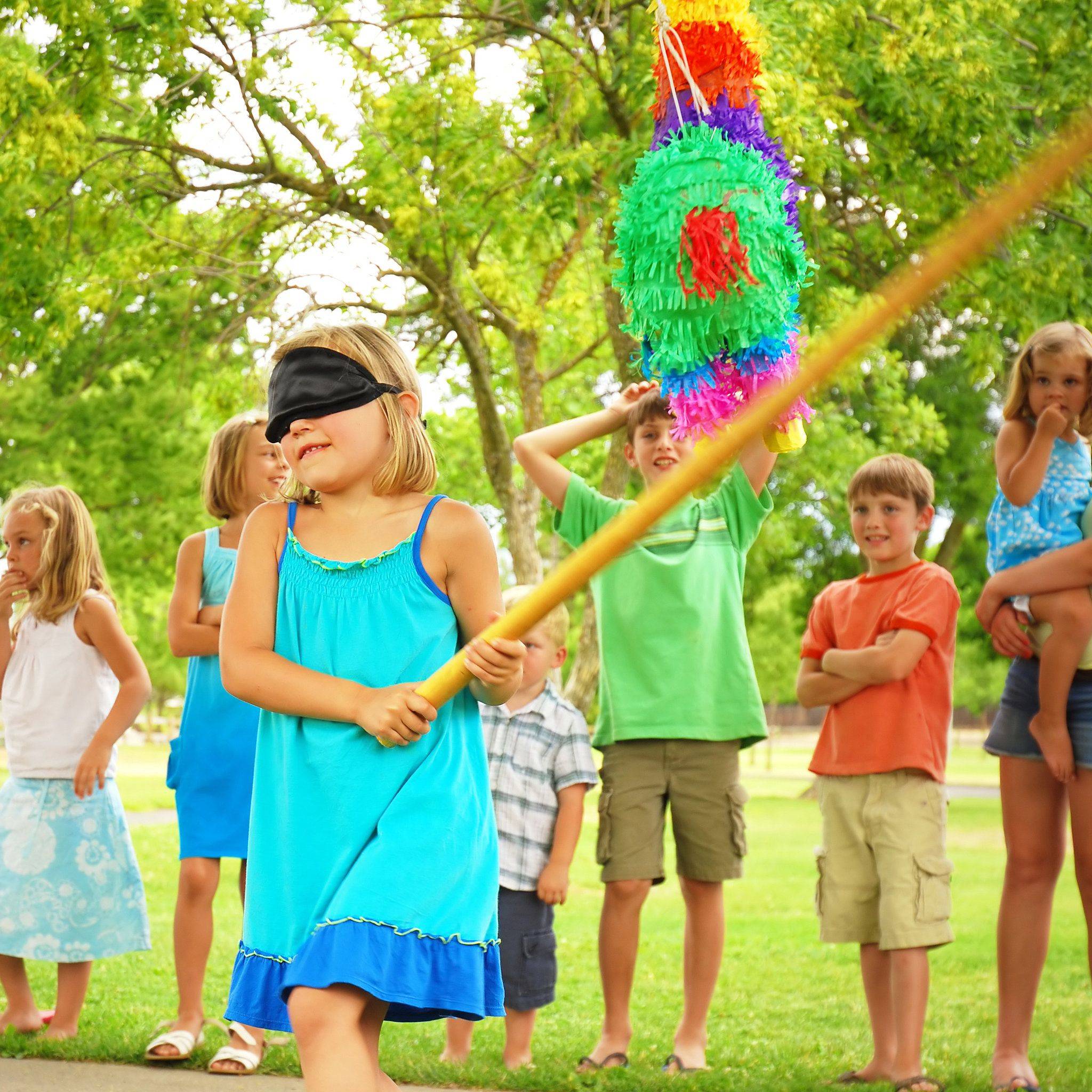 Веселые игры на улице для детей для летнего праздника под открытым небом