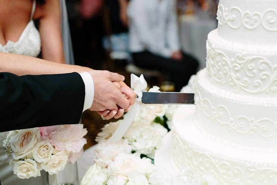 Как выбрать свадебный торт: советы экспертов!