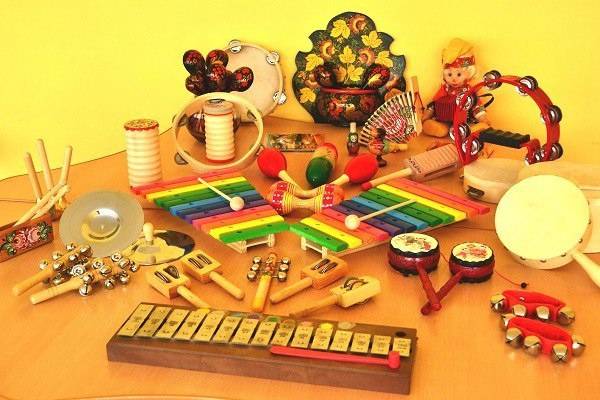 10 идей, как сделать детские музыкальные инструменты своими руками