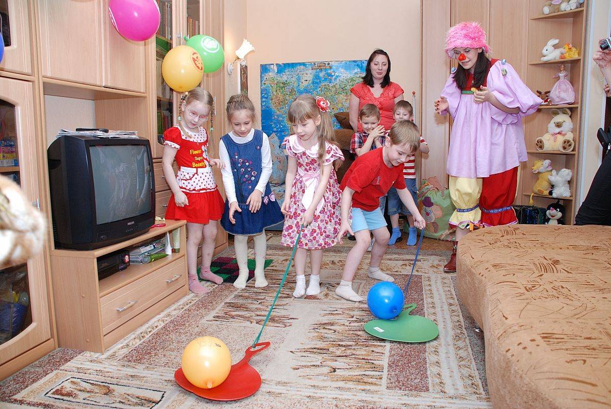 Конкурсы на день рождения для детей 10 лет дома: смешные и весёлые игры