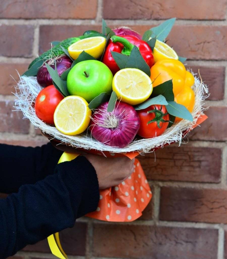 Букет из фруктов своими руками, конфет и цветов: пошаговые фото для начинающих по фруктовому букету самой