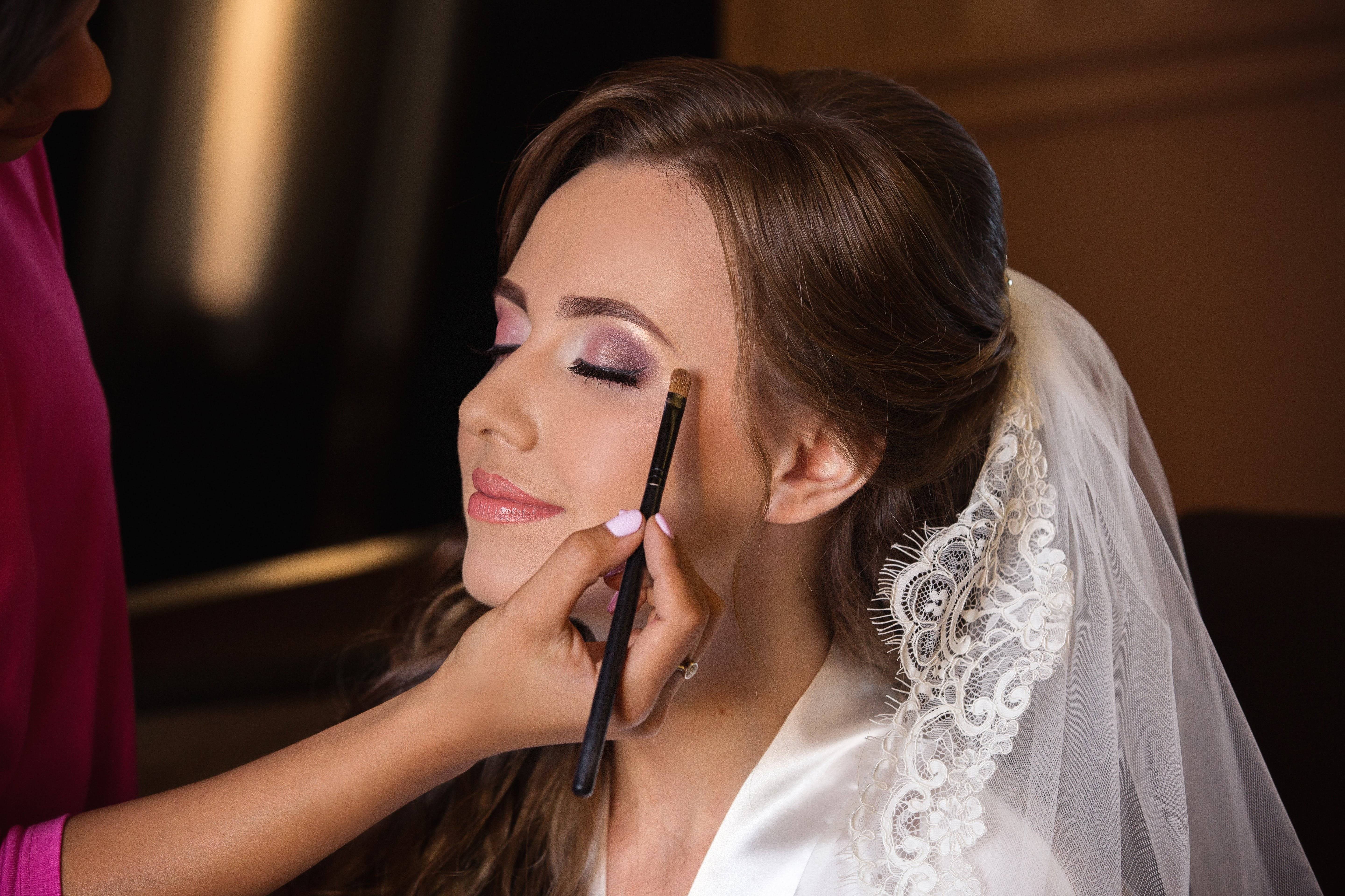 Свадебный макияж для карих глаз - правила мейкапа, пошаговый мастер класс, фото и видео