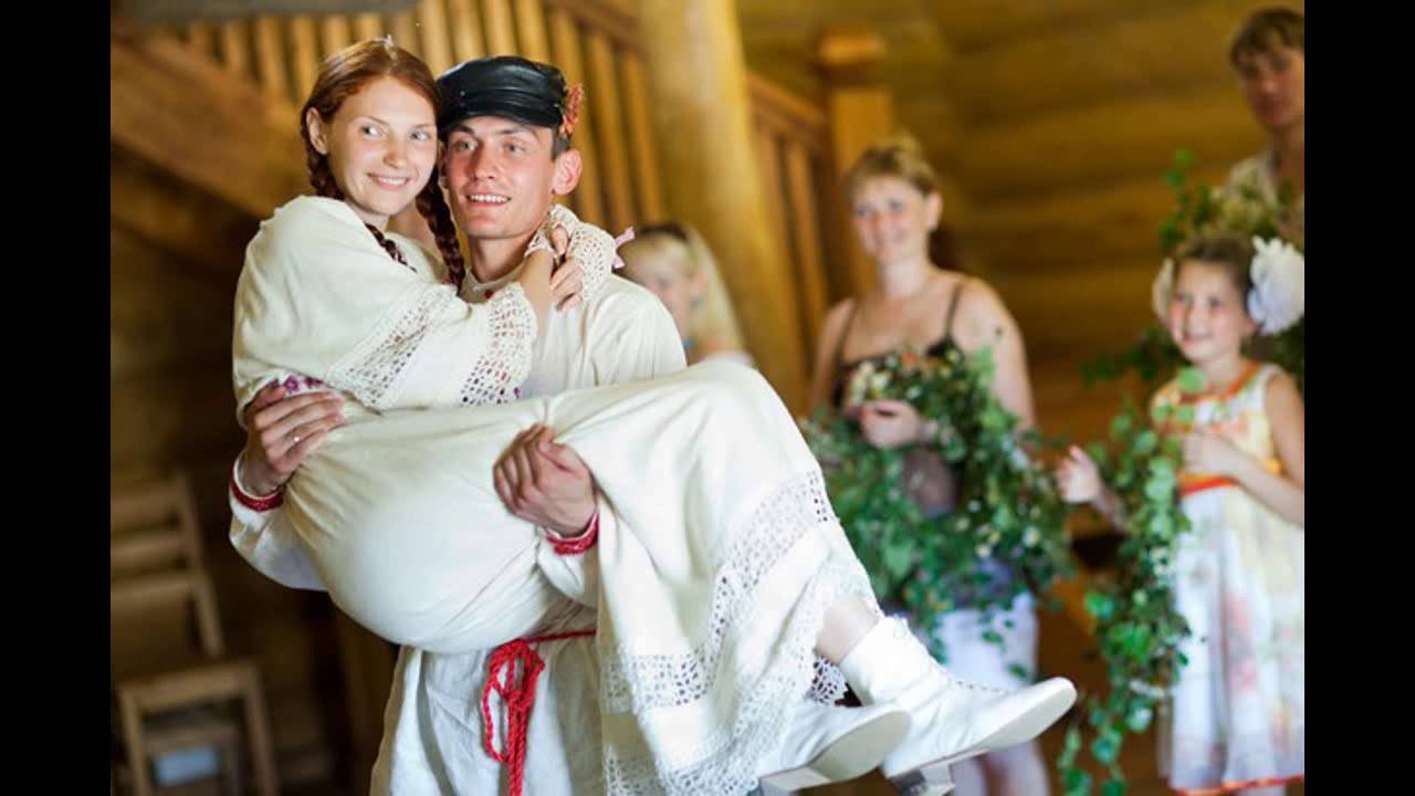 Как сыграть свадьбу в русском стиле, её оформление