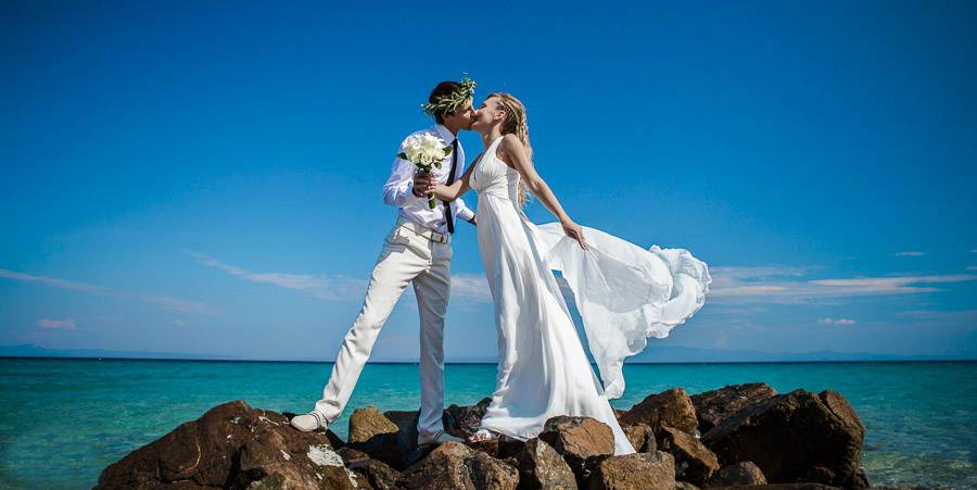Свадьба в греческом стиле: образы жениха и невесты, оформление
