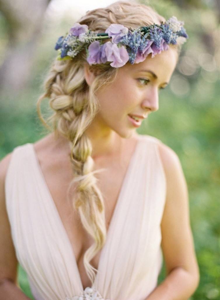Свадебный венок для невесты: элегантный аксессуар из живых цветов