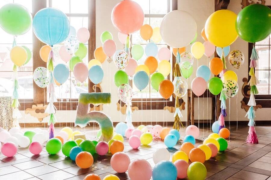Оформление праздничных залов воздушными шарами