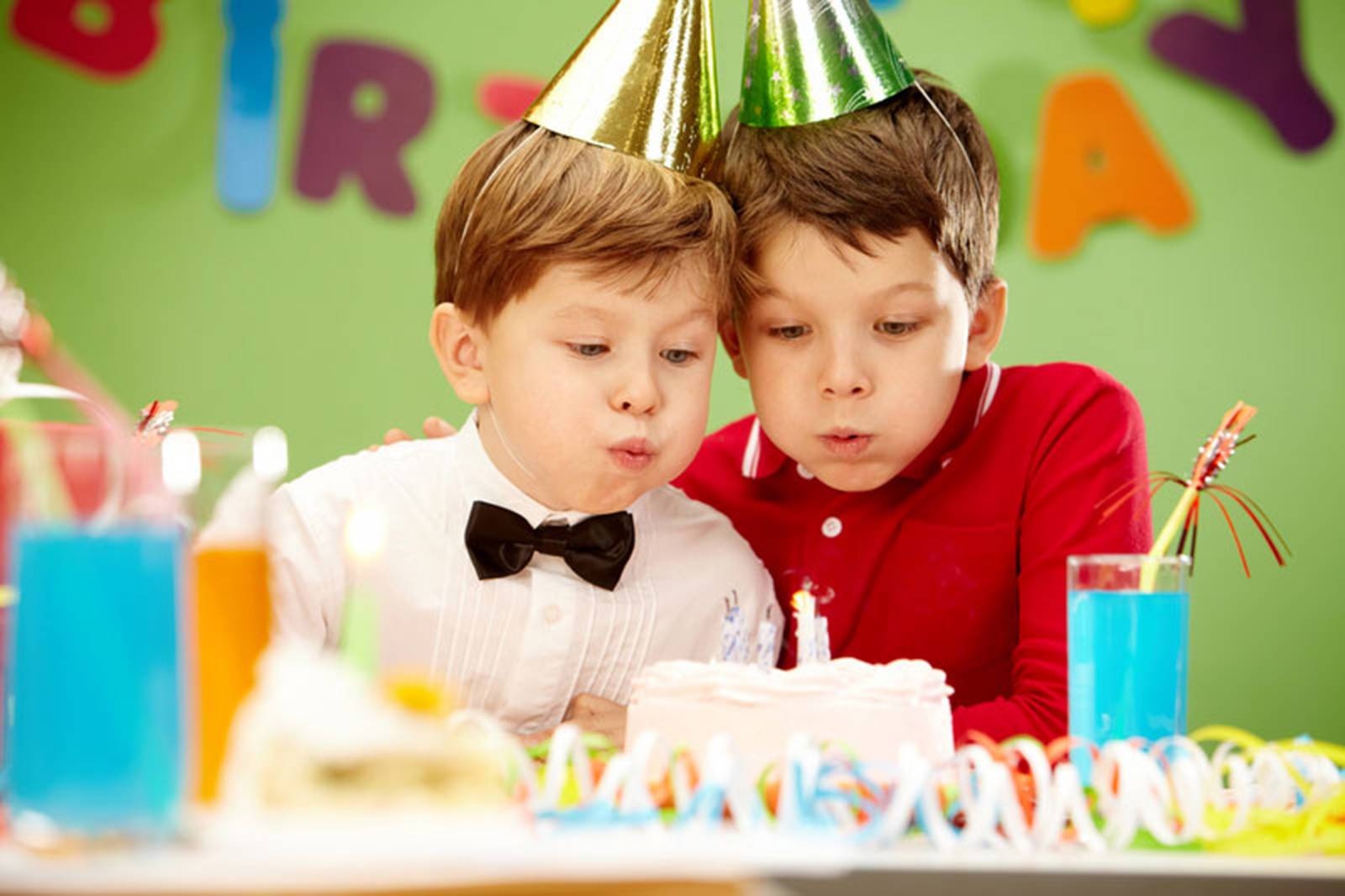 Что подарить мальчику на день рождения на 8-9 лет - список лучших подарков