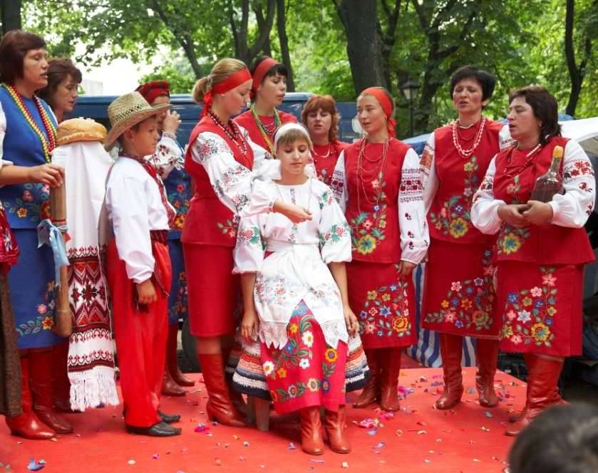 Увлекательное путешествие на яркую традициями украинскую свадьбу
увлекательное путешествие на яркую традициями украинскую свадьбу