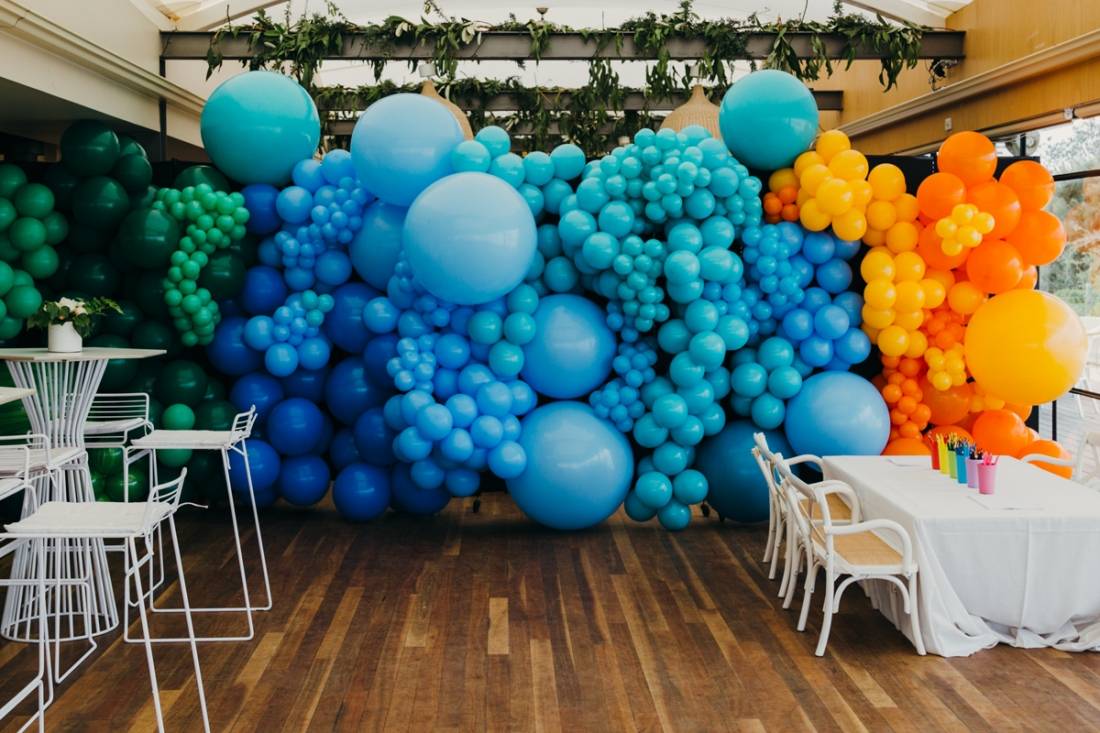 Оформление праздничных залов воздушными шарами