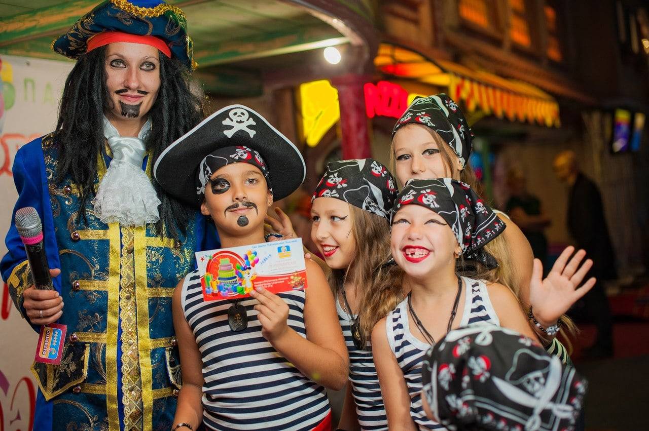 Сценарий, игры, конкурсы пиратской вечеринки для детей разных возрастов