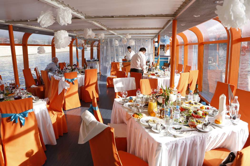 Свадьба на корабле — в яхт-клубе, на теплоходе. свадьба под водой