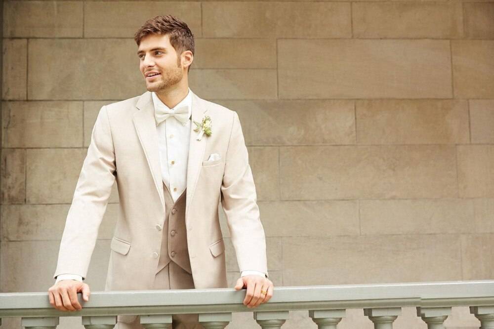 Модные мужские свадебные костюмы 2022 года: фото тенденции - модный журнал