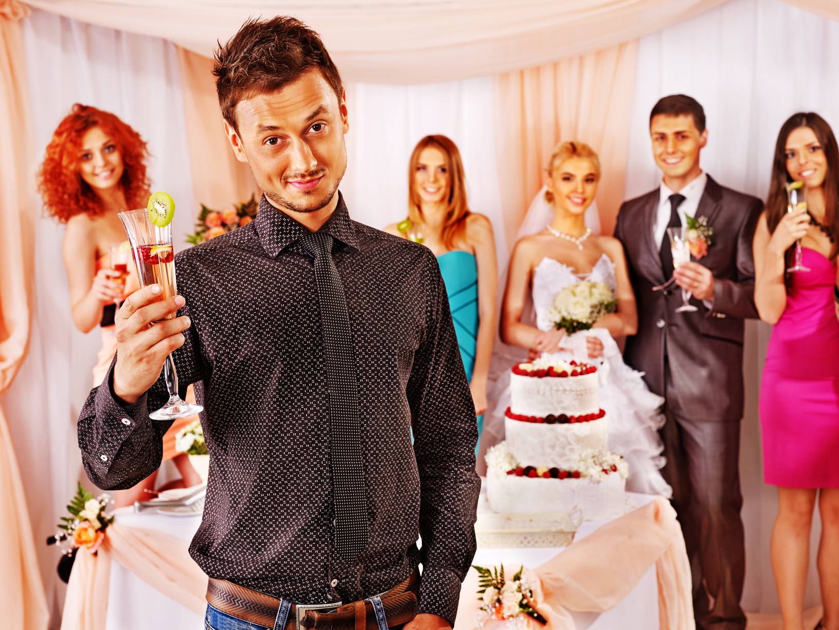 Как выбрать ведущего на свадьбу? в [2019] – хорошие & правильные советы