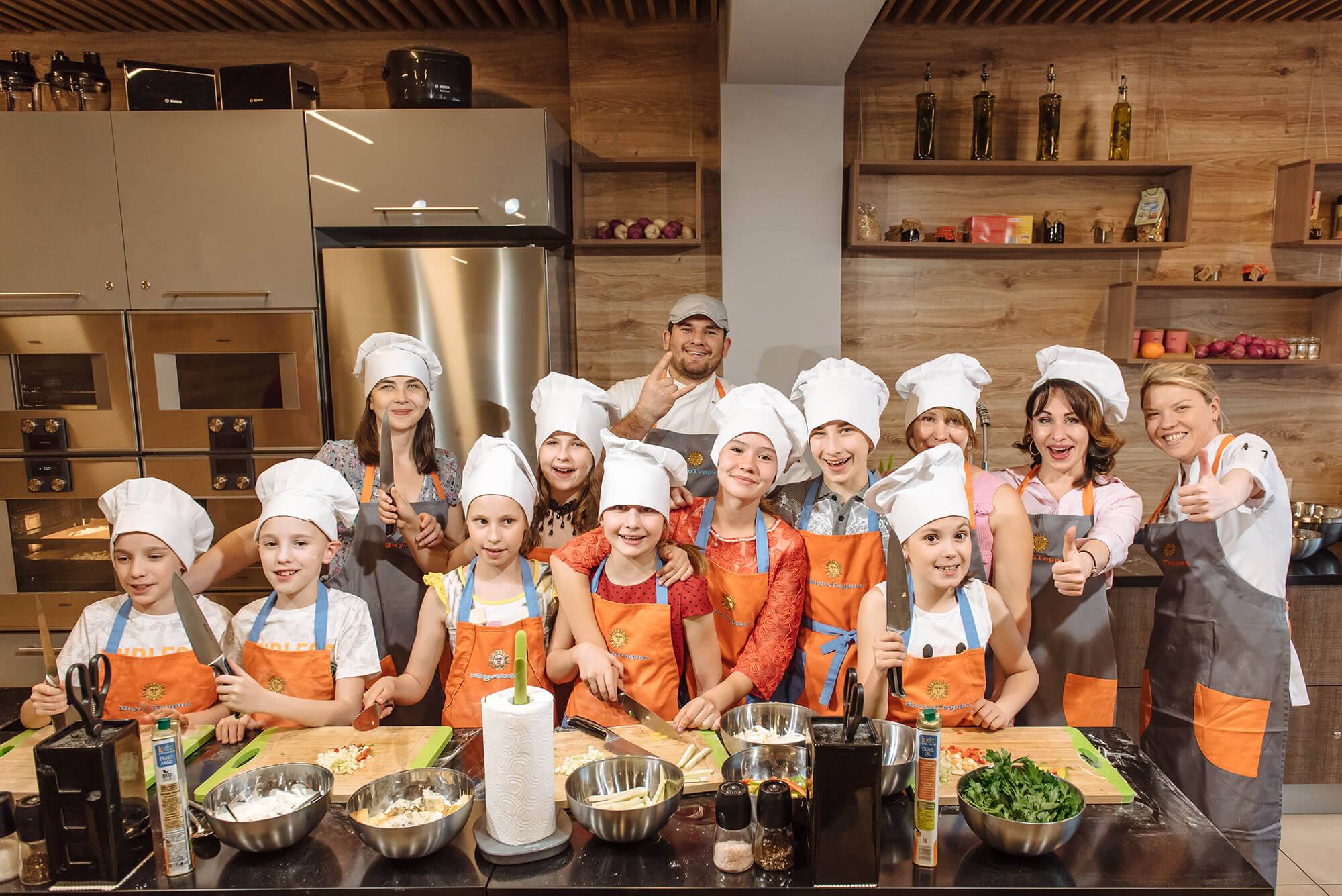 Как грамотно подготовить и провести детский кулинарный мастер-класс: идеи и сценарий мероприятия