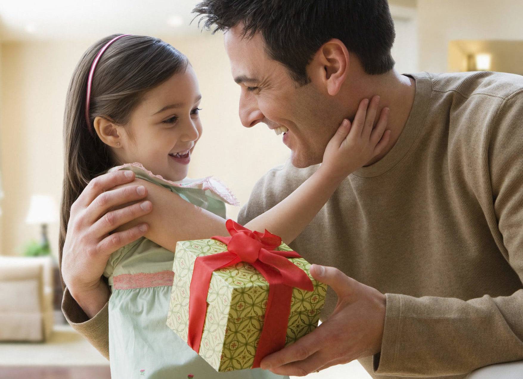 Что дарят на рождество: примеры подарков для любимого человека. что подарить парню на рождество