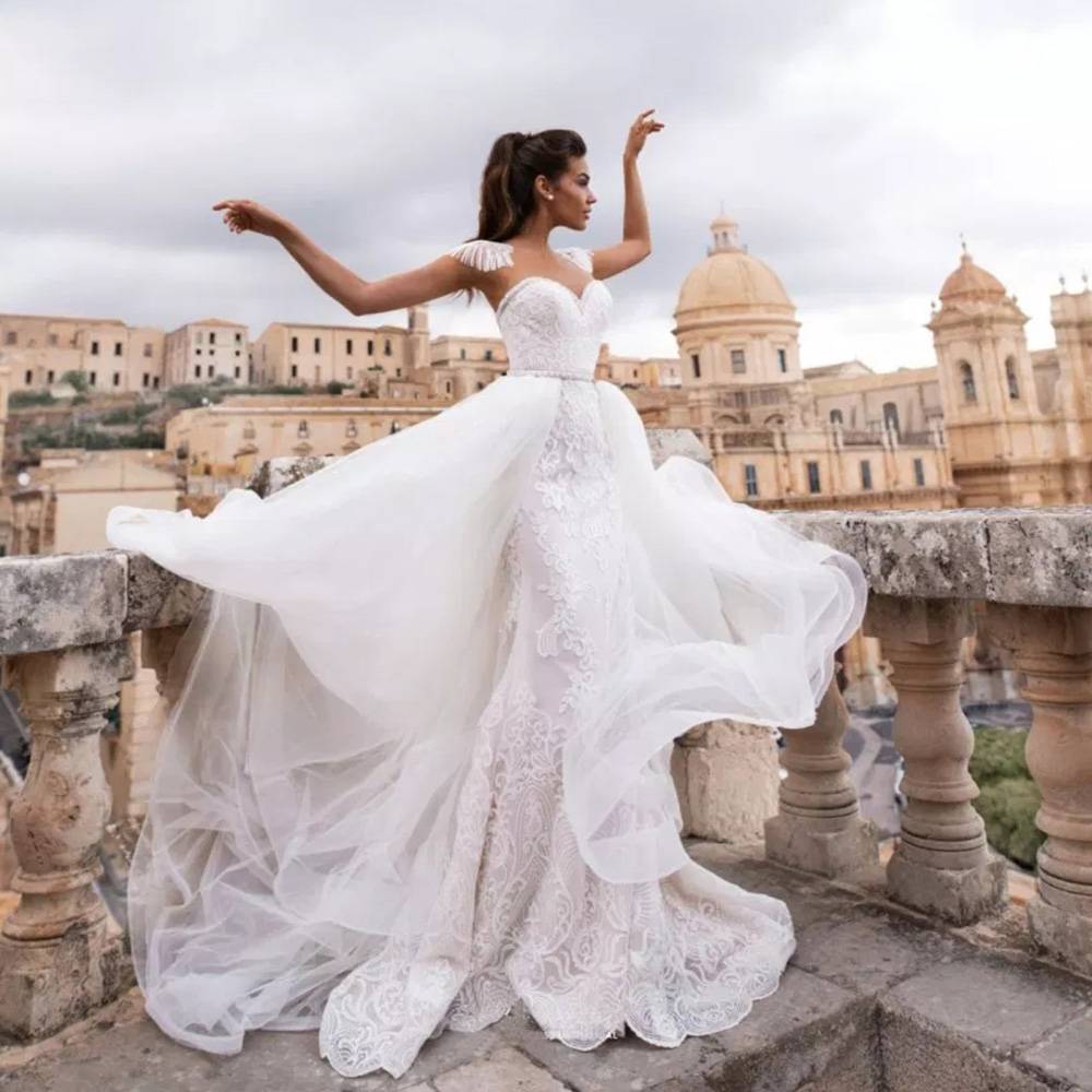 18 королевских свадебных платьев со всего мира, о которых грезят все невесты