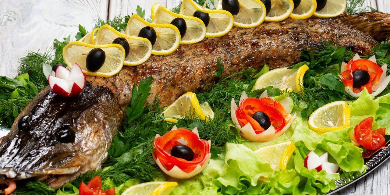 Фаршированная рыба: рецепты и советы. вкусная фаршированная рыба в духовке :: syl.ru