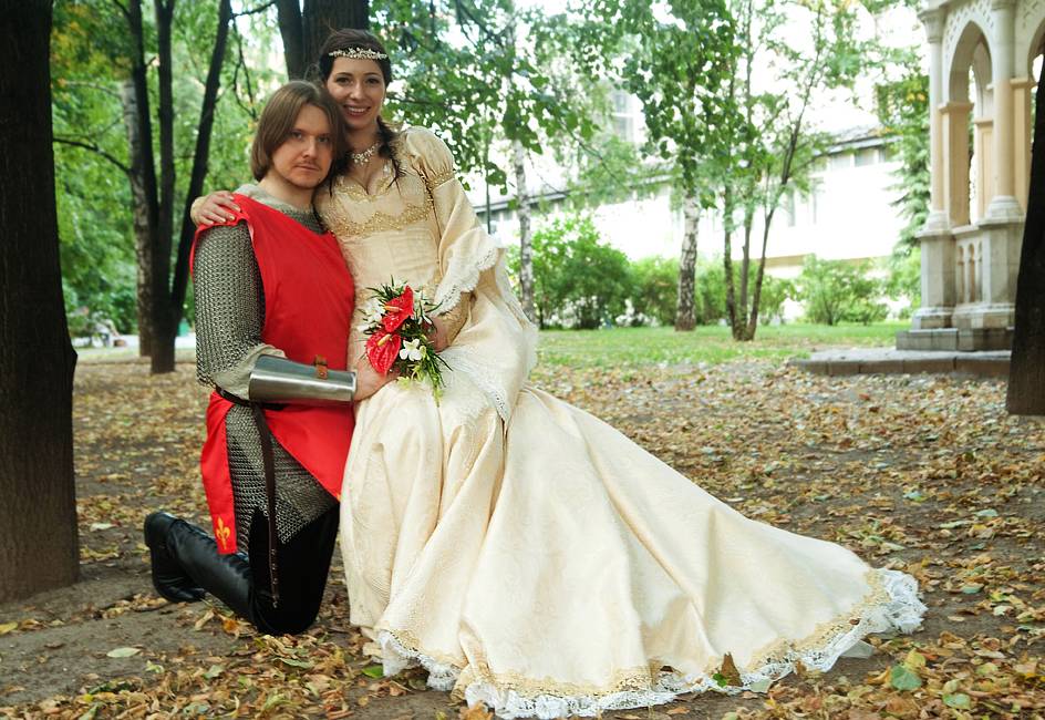 Свадьба в стиле средневековья: наряды, декор и развлечения