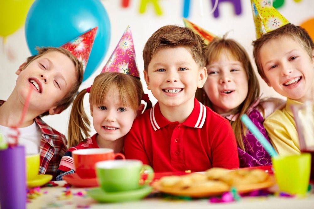 Конкурсы на день рождения для детей 10 лет дома: смешные и весёлые игры