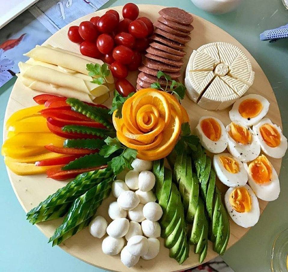 Овощная нарезка на праздничный стол фото. овощная нарезка оформление в домашних условиях. как красиво нарезать овощи на стол. идеи для приготовления овощной нарезки