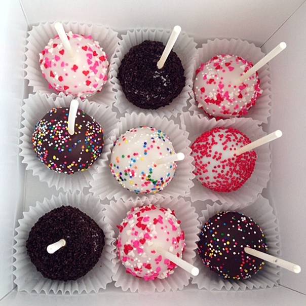 Ванильные и шоколадные кейк-попсы (cake pops) - рецепт с фото | aromacook.ru