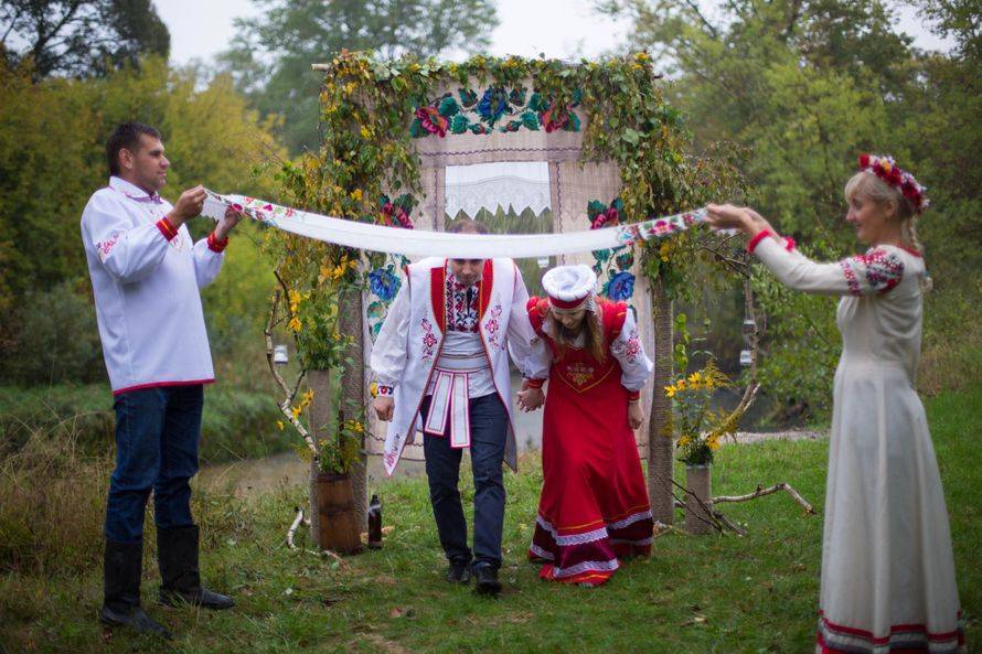 Обряд снятия фаты с невесты: откуда пошел и как проводится