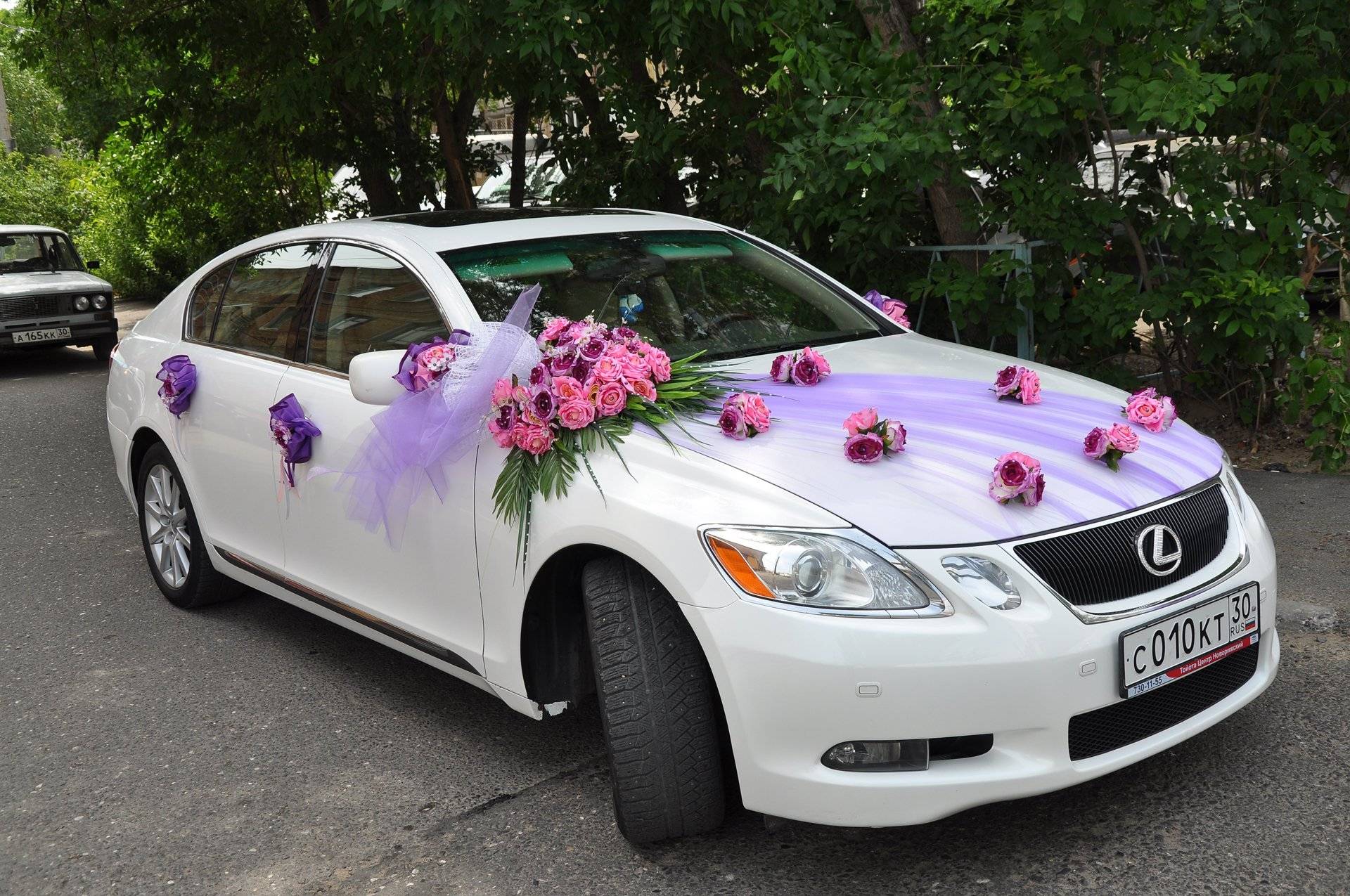 Как украсить автомобиль на свадьбу своими руками: советы